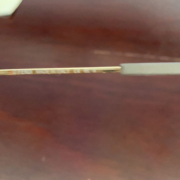 Authentic Fendi sunglasses never worn - new! - Picture 4 of 8